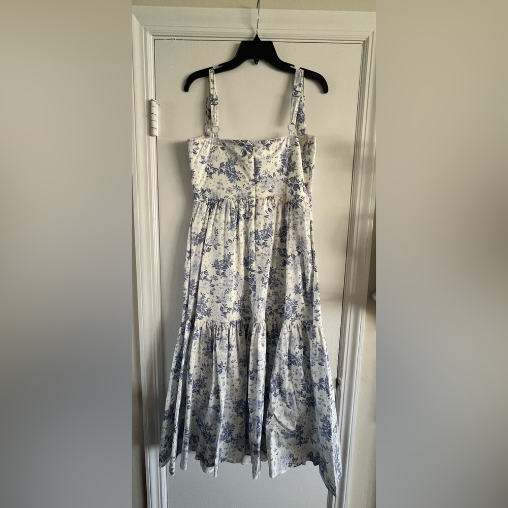 House of CB Elia Floral Blue and White Dress - Picture 3 of 3